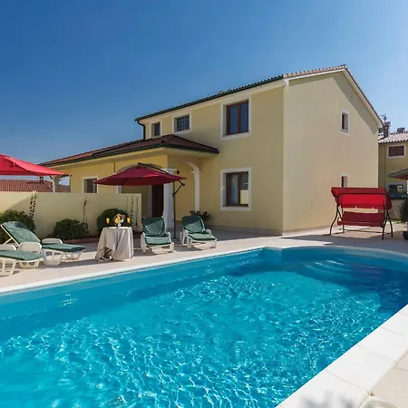 Monique Istria - Private Pool For 8 Guests Vodnjan