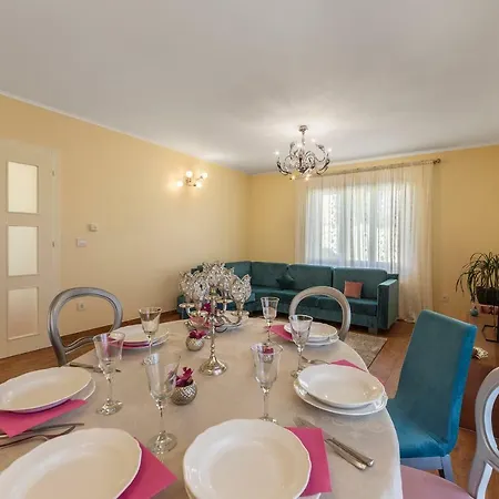 Tatil Evi Monique *